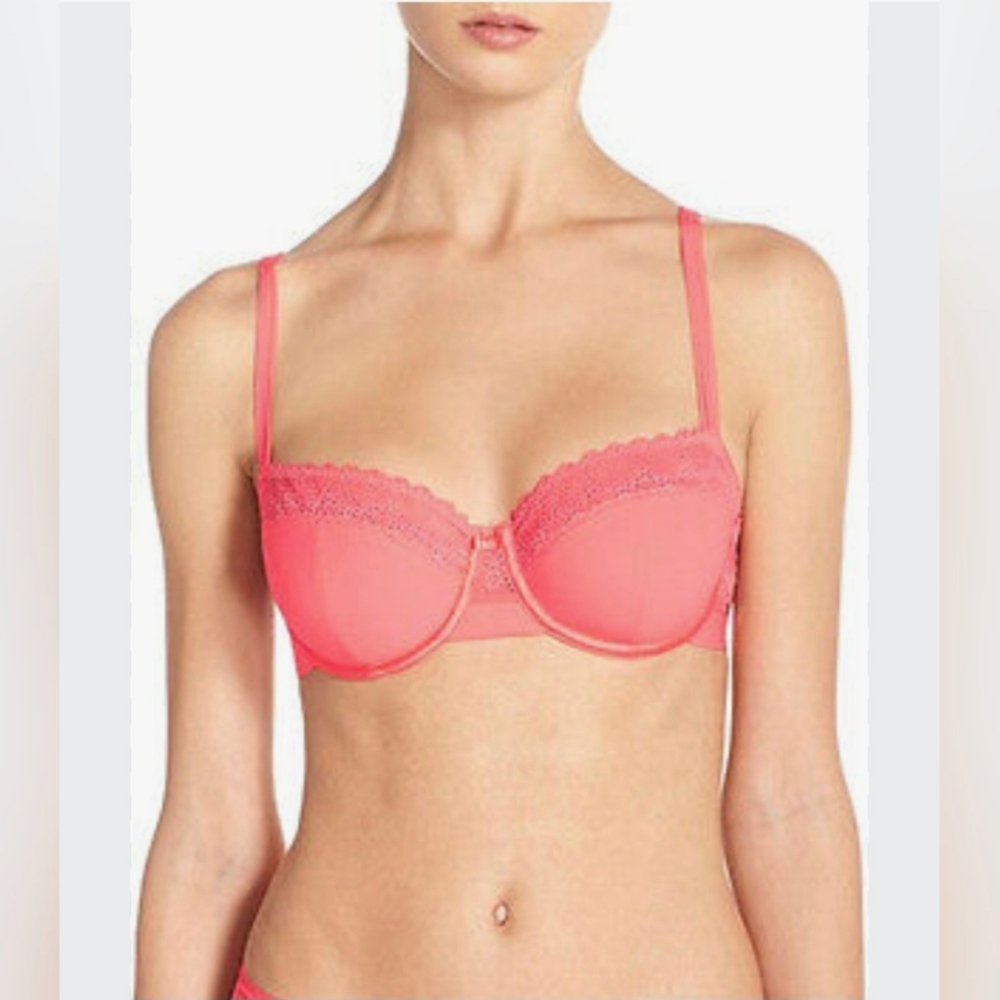 BNWT Chantelle Mademoiselle 1165 Underwire Demi Bra 36DDD Peach